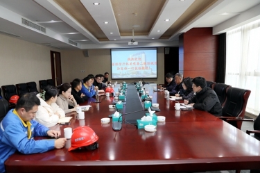 浙江省经信厅机关党委二级巡视员孙自强一行光临佰利乐纸业发展岁末岁首安全出产督导